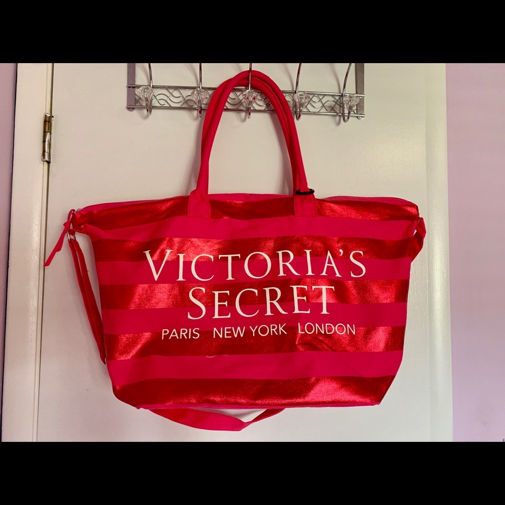 Victoria’s Secret Overnight Bag